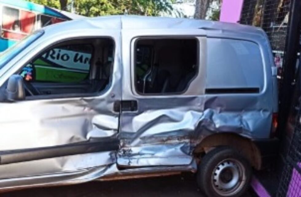 Accidente de tránsito en Puerto Iguazú dejó como saldo a una mujer lesionada