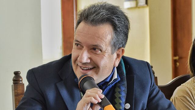 La Comisión Nacional de Evaluación y Acreditación Universitaria (Coneau) aprobó el dictado de la carrera de Abogacía en la UNJu, anunció el rector Mario Bonillo.