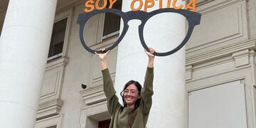 María Alegría Medina se convirtió en la primera egresada sorda de la Universidad Nacional del Sur.