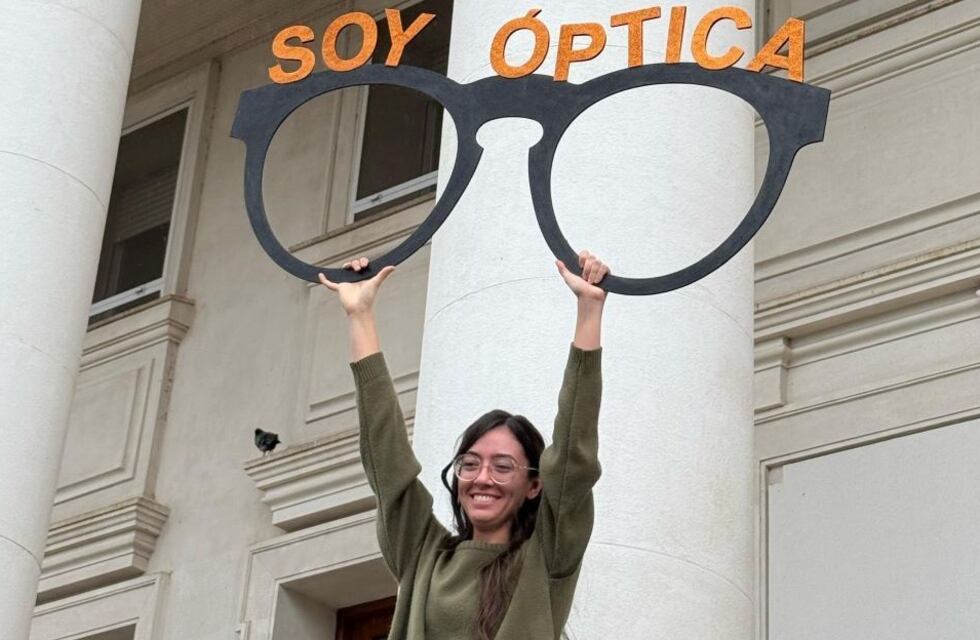 Bahía Blanca: se recibió la primera estudiante sorda de la Universidad Nacional del Sur