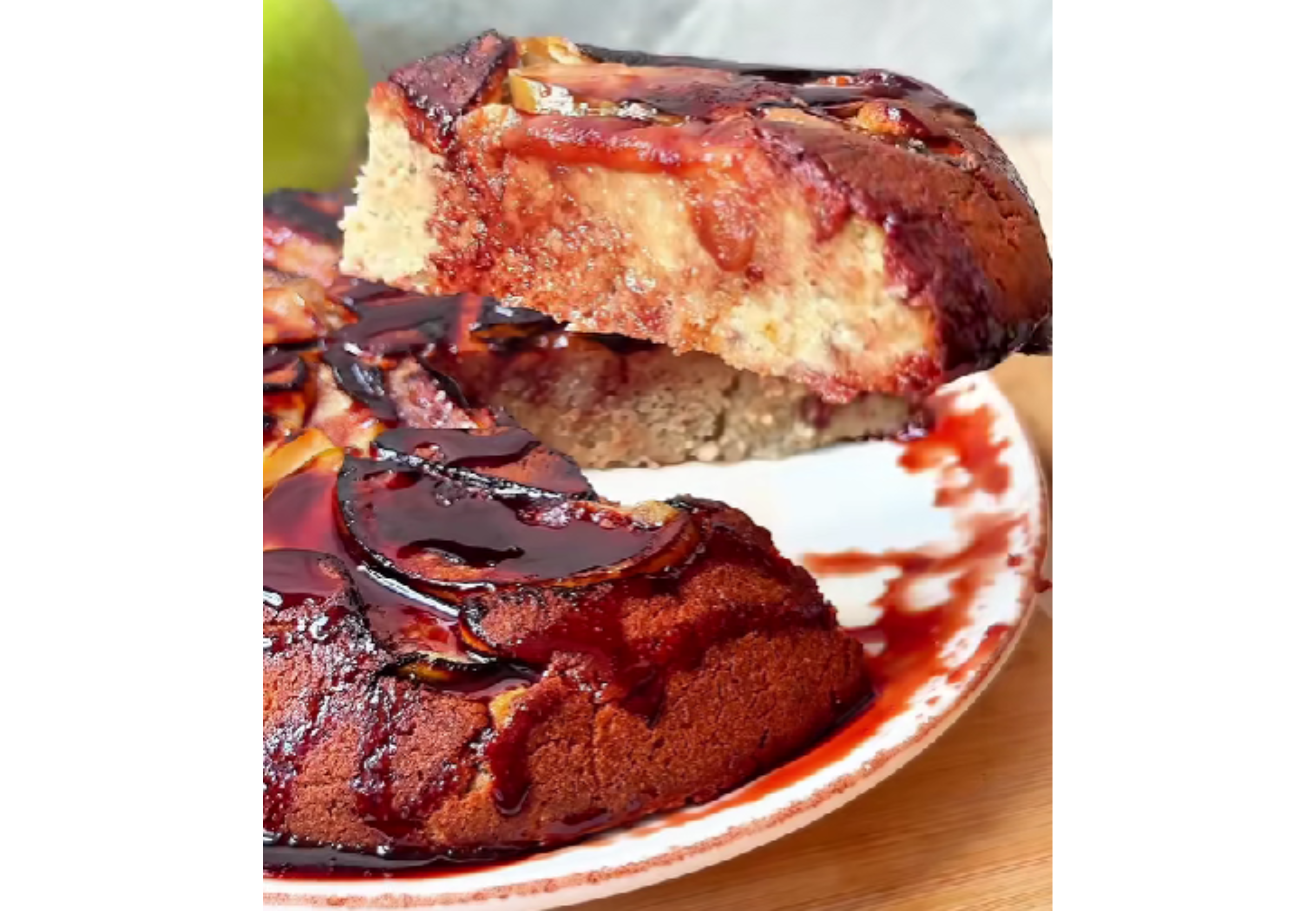 Esta forma de hacer la torta invertida de manzana es muy sencilla.
