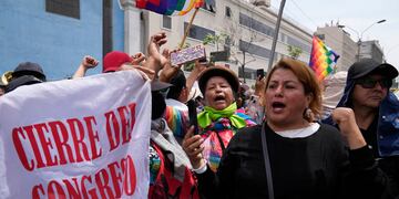 Continúan las protestas en Perú y el Gobierno decretó el estado de emergencia.