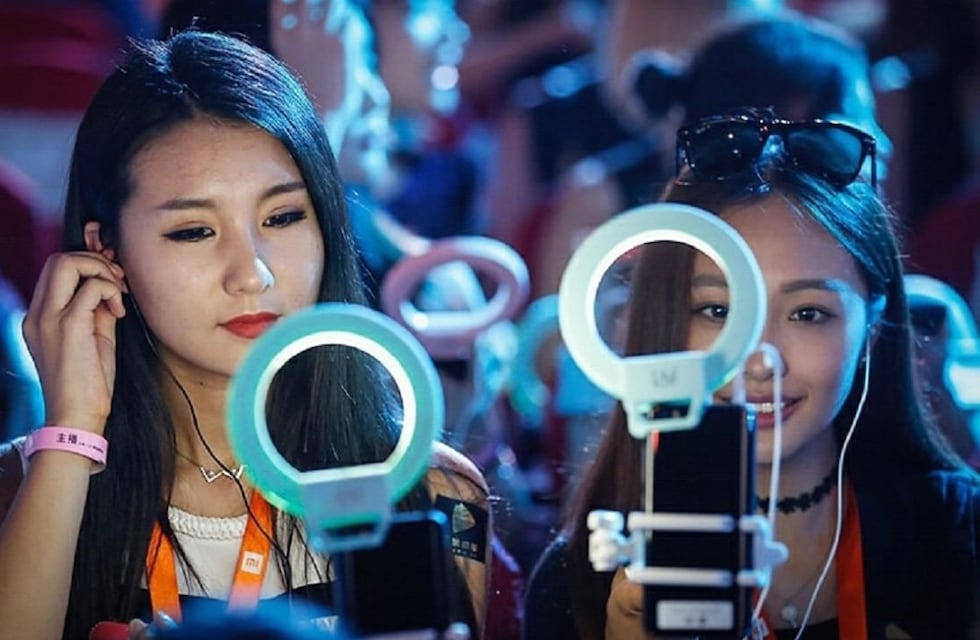 Qué es la fábrica de streamers: la peligrosa tendencia de jóvenes chinas que se viralizó en Twitter