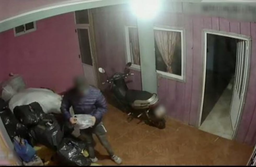 Mediante cámaras de seguridad detuvieron a dos jóvenes acusados de robo en El Soberbio