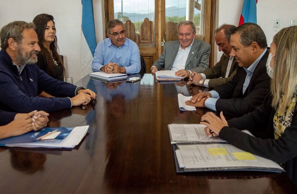 Jalil dispuso cambios dentro del Gabinete Provincial