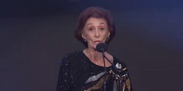 Hilda Bernard en los Martín Fierro 2015. (Captura)
