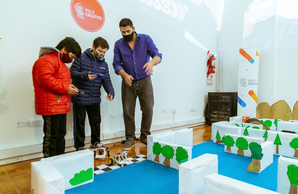 La “Expo Elementos” se presentó en Ushuaia y Río Grande
