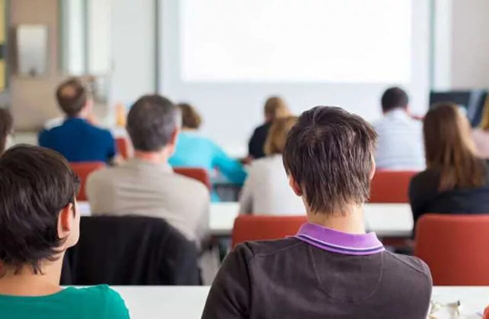 Eldorado y la Universidad Nacional de Misiones trabajan en conjunto para fortalecer la oferta académica superior en la región