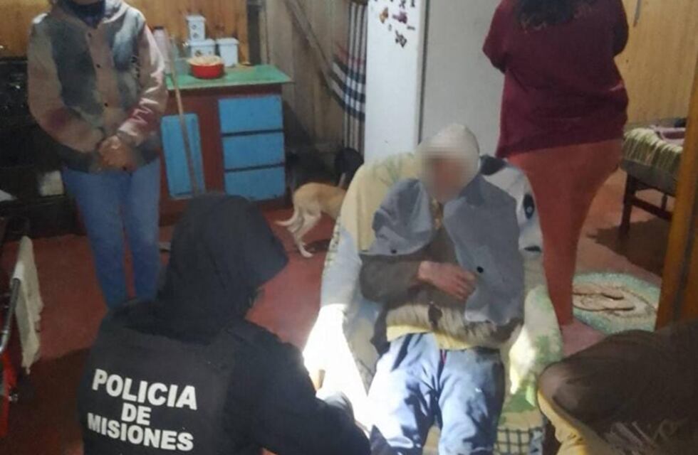 Colonia Alberdi: pusieron a salvo a un adulto mayor que deambulaba descalzo en la vía pública