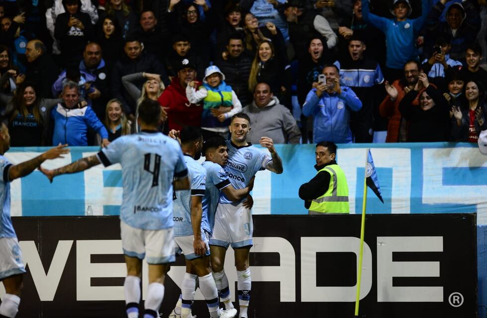 Belgrano goleó a Tristán Suárez por un golazo de Longo y el infaltable Vegetti; y está muy cerca