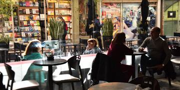 bar El Quijote en General Paz y Deán Funes. Se levantan las restricciones. 
Reapertura de bares y confiterías en la ciudad de Córdoba
(Pedro Castillo/La Voz)