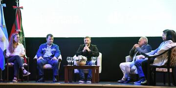 Por primera vez en la historia de Concordia, se implementa un programa integral para combatir el analfabetismo en personas mayores de 18 años.