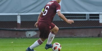 El chico se formó en Cabral, un club humilde de Rawson