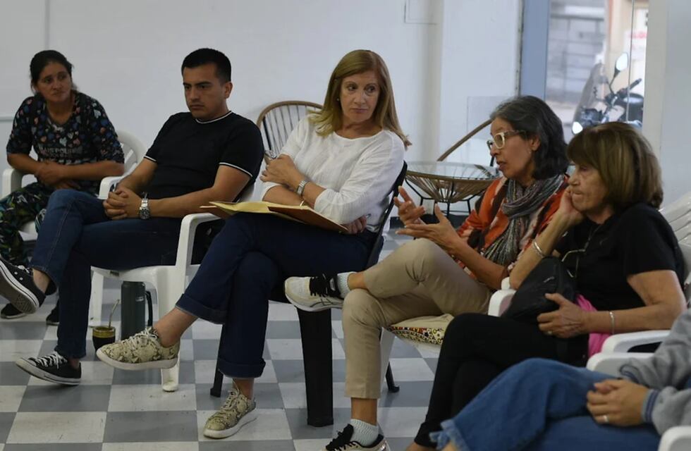 Rosario Romero se reunió con con maestros solidarios y emprendedores de Paraná