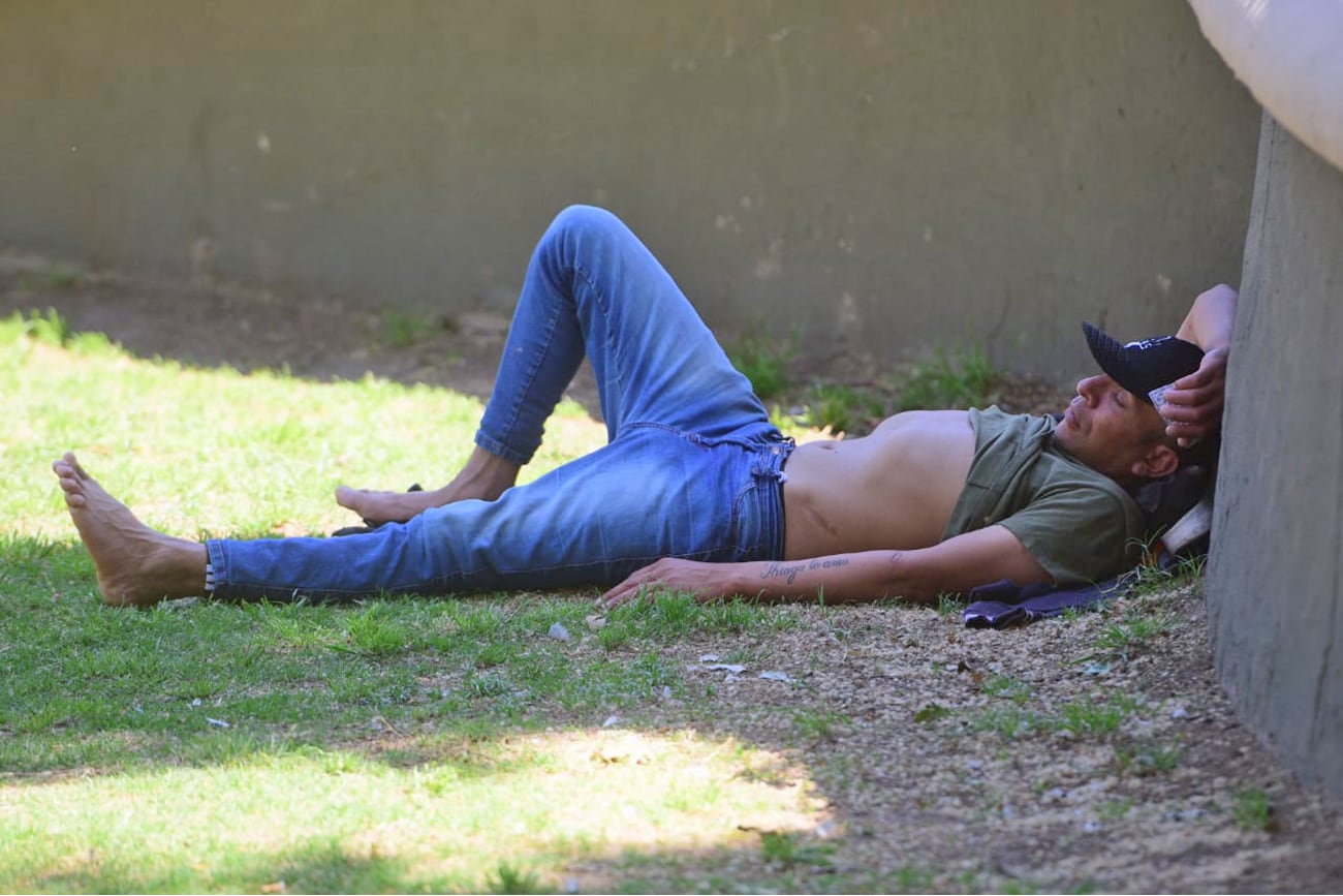 Intenso calor en Córdoba. (José Gabriel Hernández / La Voz)