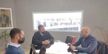 El Gobierno municipal mantuvo una reunión con el Director de la Departamental Punilla Cristian Cattaneo.