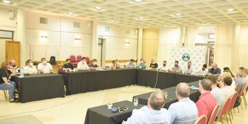 Reunión entre el Centro Comercial y los concejales