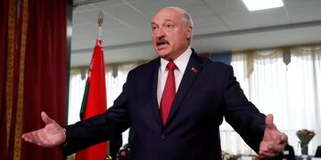 Alexandr Lukashenko, presidente de Bielorrusia, advirtió sobre la disposición de sus tropas para atacar. Foto: Archivo.