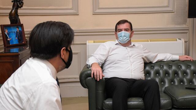 El jefe comunal cederá el 20%, mientras que los funcionarios aportarán el 15%.