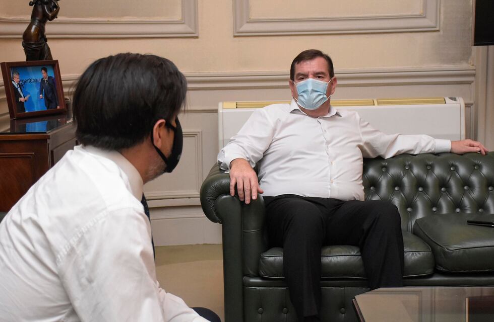 El intendente y toda la planta política volverán a donar parte de sus sueldos en 2021