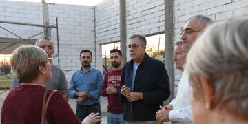 Castellano recorrió el centro de día para adultos mayores del Club de Leones