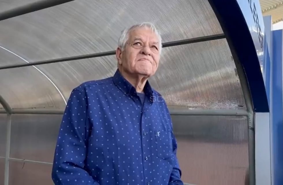 Talleres homenajeó a Daniel Willington y desplegó un increíble telón