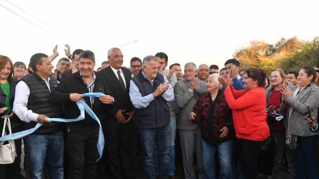 aldo inauguró la pavimentación de un tramo importante en la Ruta 334, lo que permitirá una mejor circulación y beneficia a los habitantes de la zona.