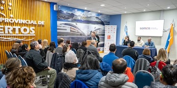 Firman un acuerdo para la protección de niños y adolescentes sin cuidados parentales