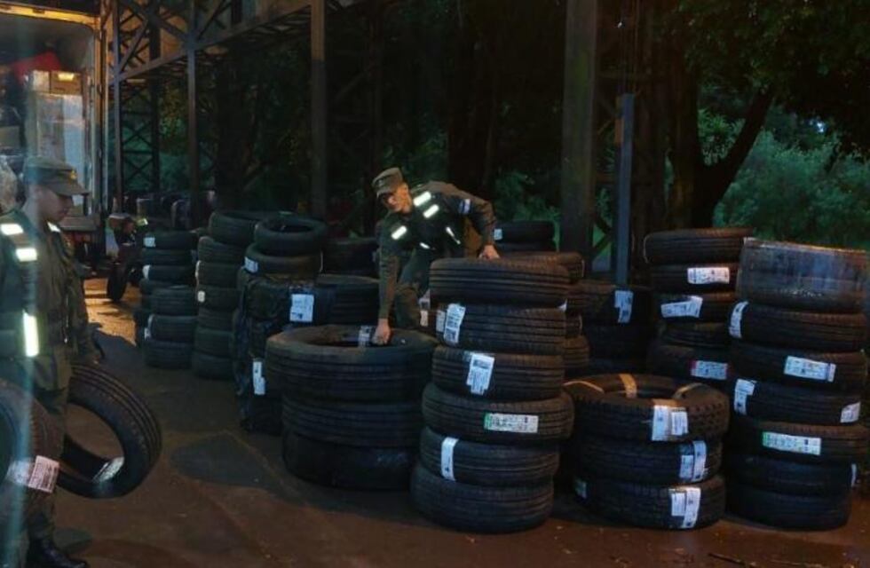 Desarticulan contrabando de neumáticos en Puerto Iguazú