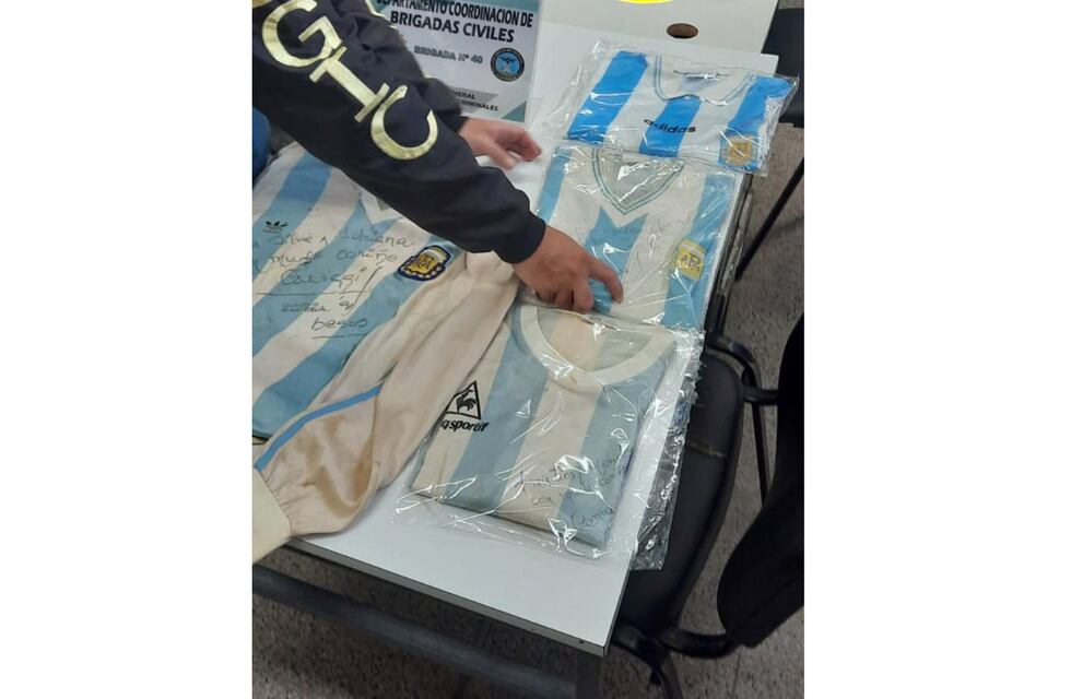 Cuatro camisetas robadas de Claudio Paul Caniggia aparecieron en Córdoba: qué dijo la Policía