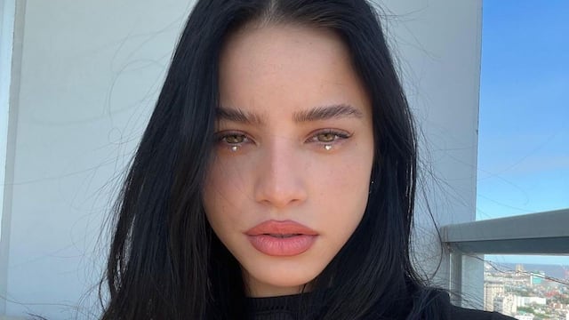 Emilia Mernes conquista en las redes.