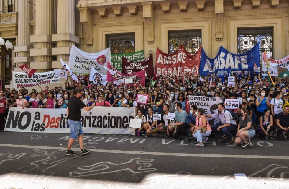 Paro docente en Santa Fe: no hubo reunión y comienza la medida de fuerza