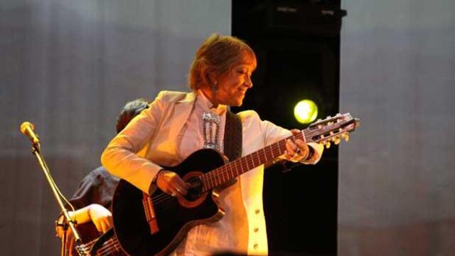 TERESA PARODI. Parodi hizo una noche de canciones deliciosas del repertorio de folklore.