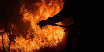 Incendio entre La Cumbre y San Esteban. (Gentileza: Ariel Luna)