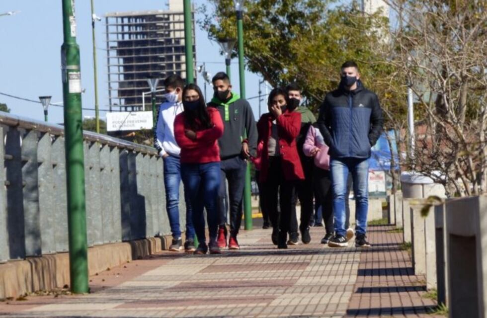 Habilitaron reuniones sociales de 20 personas y eventos para 100 en Posadas