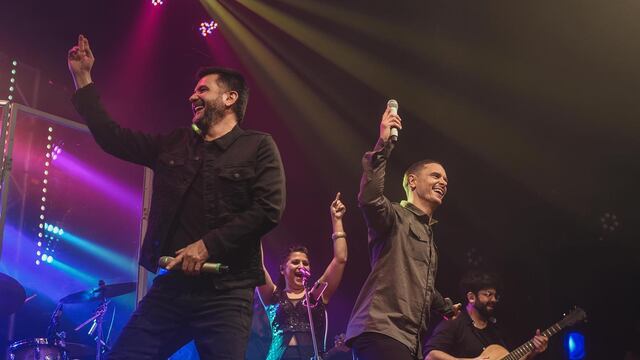 Pérez: las fans de Elías asistieron al concierto que se realizó en la Sala Lavardén (Facebook Elías)