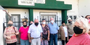Los jubilados no pudieron entrar a la sede de la Asociación (La Reforma)