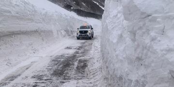 Gran cantidad de nieve acumulada en Alta Montaña.