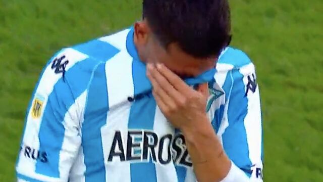 Matías Rojas tuvo que ser reemplazado en Racing por lesión y se retiró llorando.