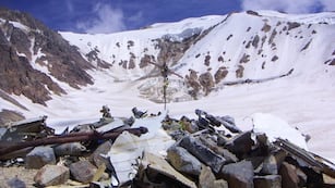 Cuánto cuesta una excursión al Valle de las Lágrimas, lugar donde está el avión de “La sociedad de la Nieve”