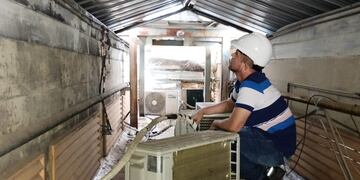 Tareas en el sobretecho del Hospital.