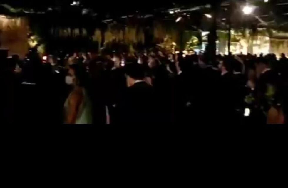 Fito Páez y Pablo Lezcano de Damas gratis actuaron en un casamiento en Paraguay. Procesaron a todos los invitados