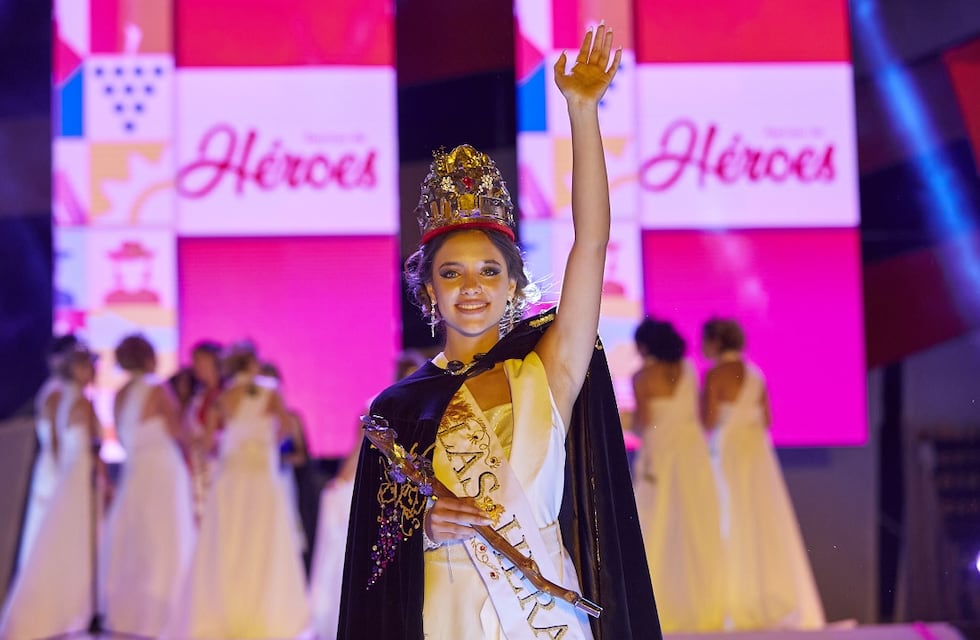 Vendimia 2022: Ailín Mayorga es la nueva reina de Las Heras