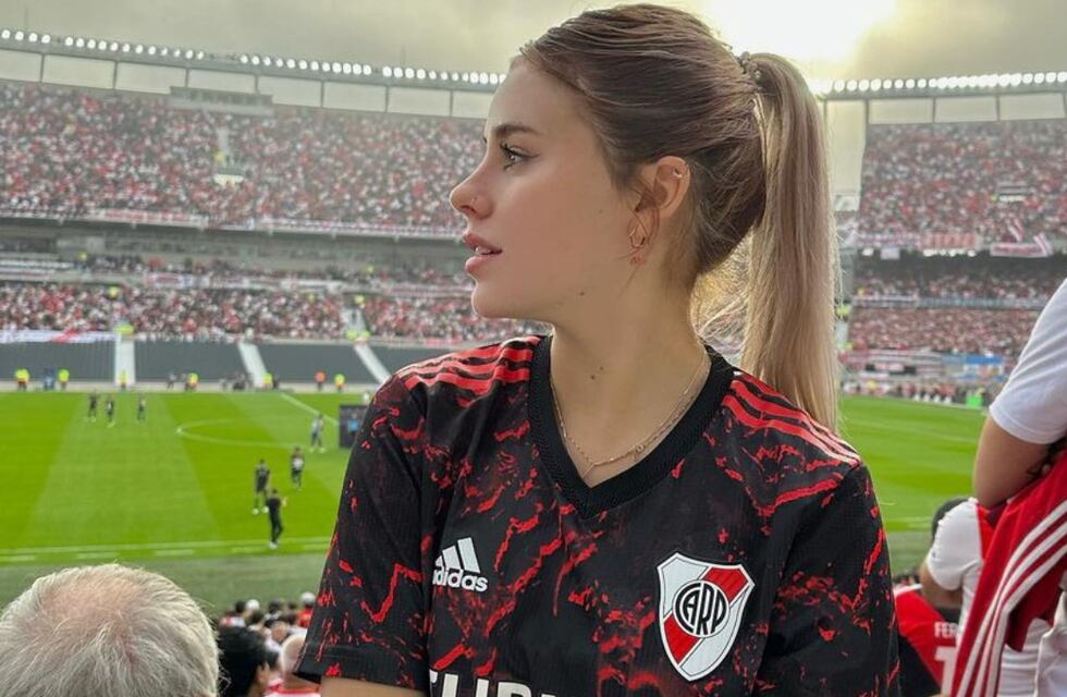 Un reconocido futbolista de River Plate estaría interesado en conquistar a Coti Romero