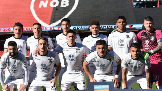 Talleres lo ganaba bien en su visita a Newell's, pero cometió errores que le permitieron a la Lepra darlo vuelta. (Foto: Fotobaires)