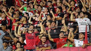 La hinchada se prepara para .