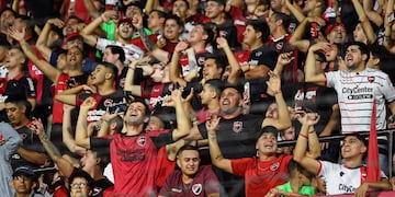 La hinchada se prepara para .