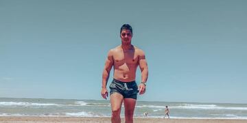 El "hermanito" cordobés destaca en sus redes sus viajes por el mundo.