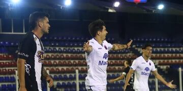 Tigre le ganó 2 a 1 a Estudiantes de Casero y sigue como puntero. (Prensa Tigre).