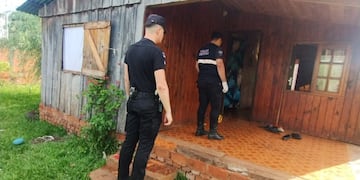 Violento episodio en Aristóbulo del Valle: una joven gravemente herida y su pareja hallada muerta.